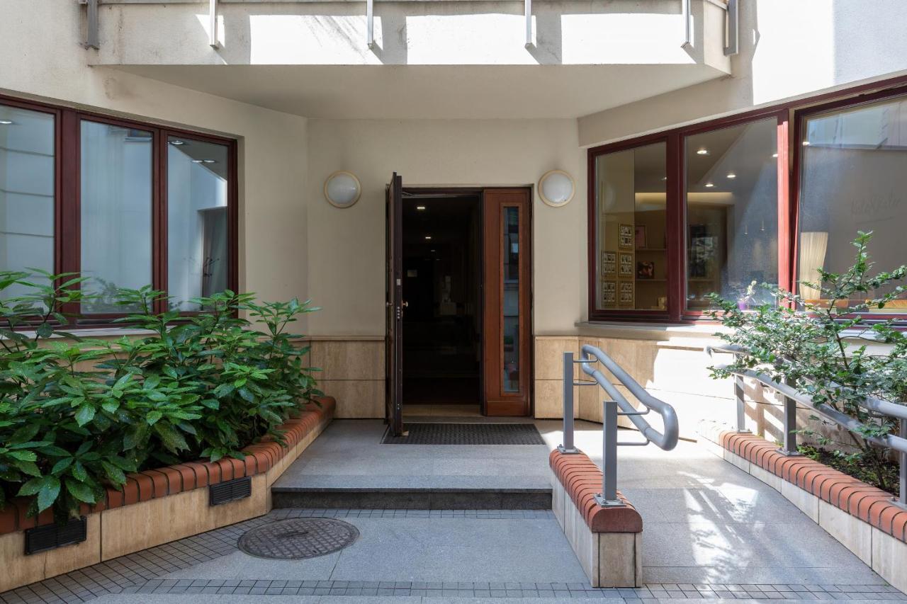 Residence On Wspolna Str. Apartment Warsaw By Renters Dış mekan fotoğraf